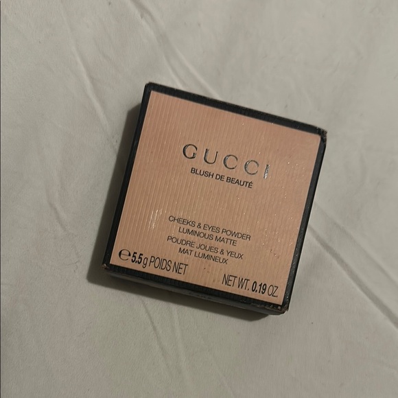 Gucci Blush de Beauté Cheeks & Eyes Powder - Luminous Matte - Picture 1 of 4